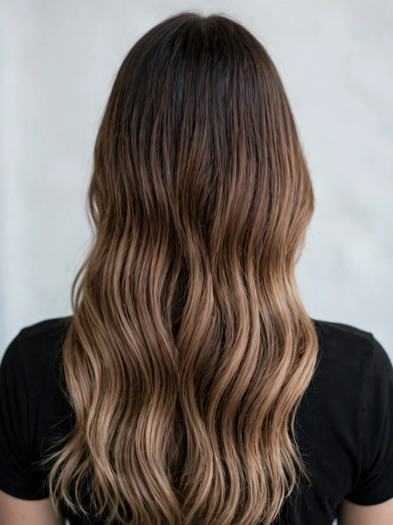 Milk Chocolate Root Melt Milk chocolate root melt blending dark roots into creamy lengths